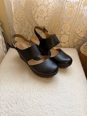 b.o.c. Black Leather Wedge Slingback Mary Jane